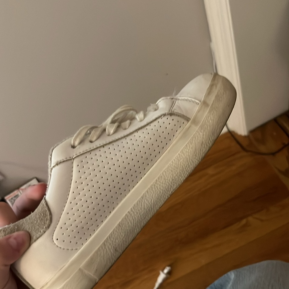 Steve Madden White Star Sneakers - Picture 5 of 6